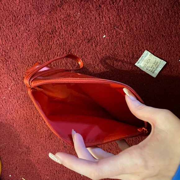 Red make up bag - Picture 3 of 3